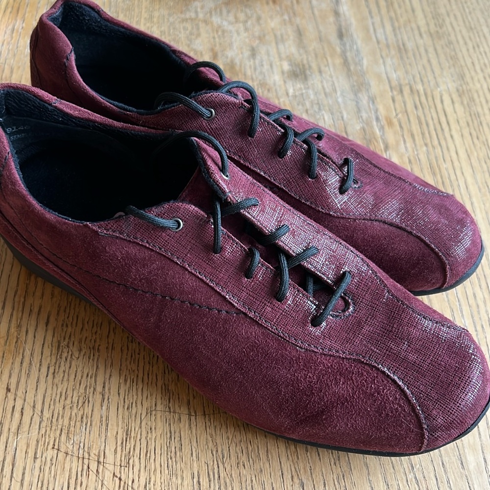 Munro American comfort shoes
